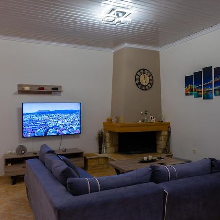 G.R Luxury Apartment Kalligoni المظهر الخارجي الصورة